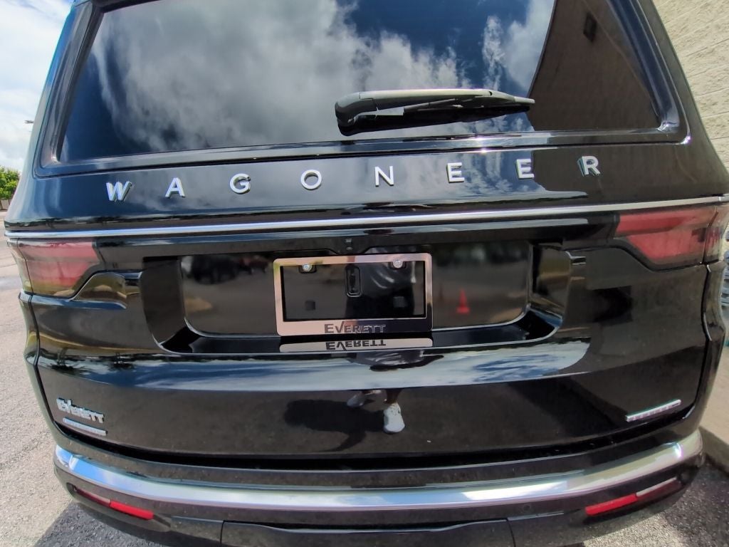 2023 Jeep Wagoneer Series II