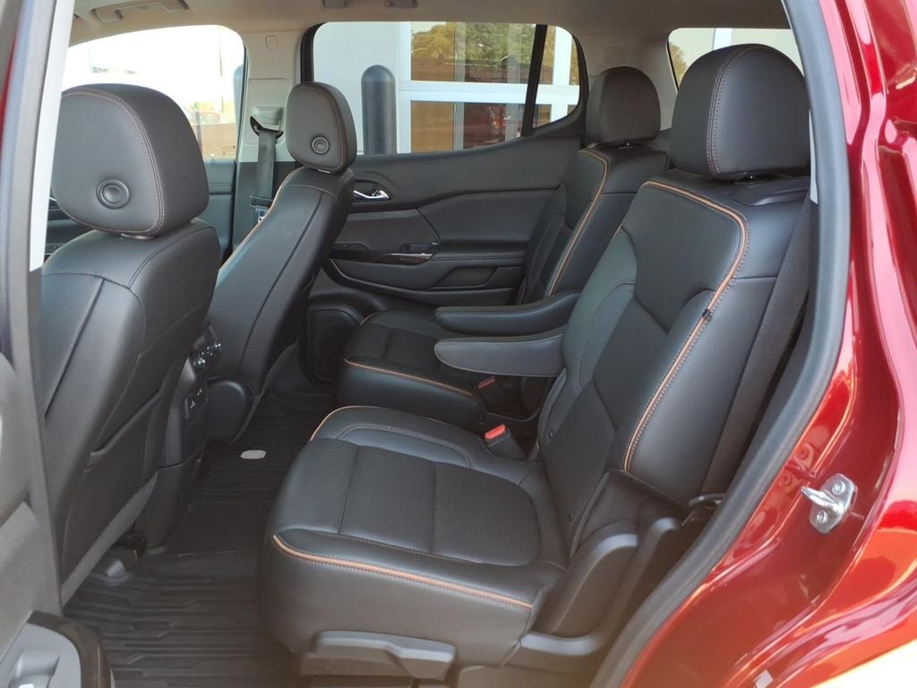 2022 GMC Acadia AT4