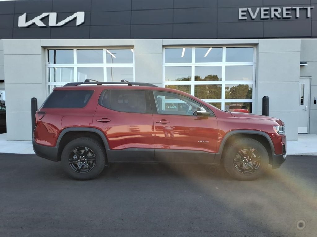 2022 GMC Acadia AT4