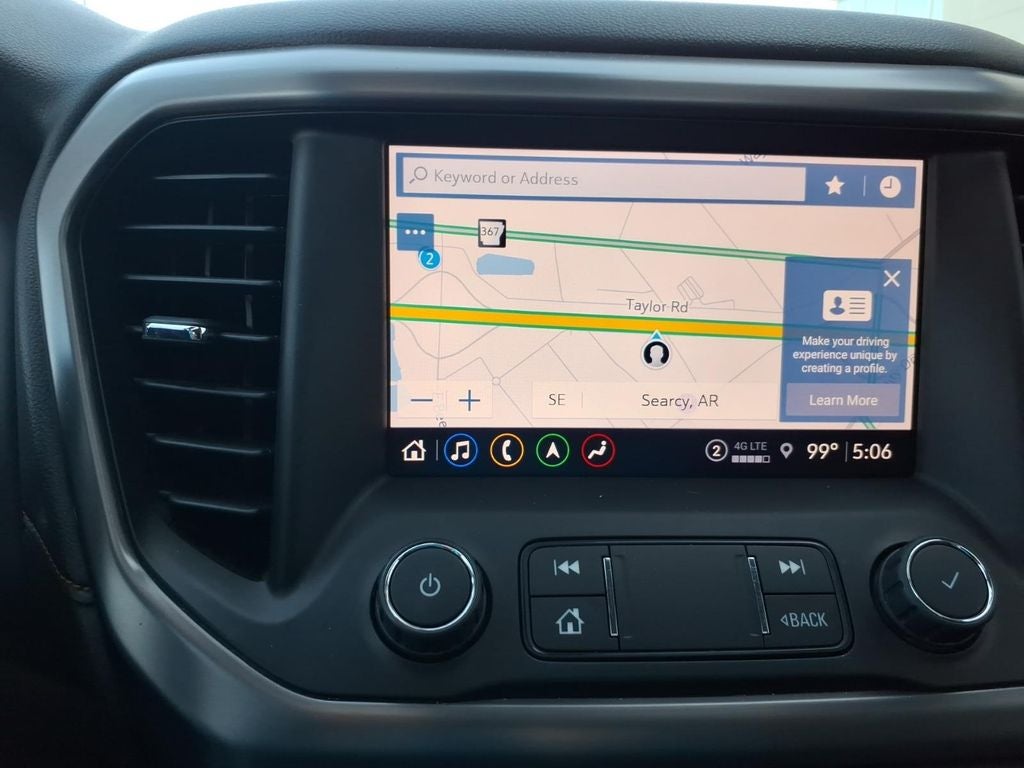 2022 GMC Acadia AT4
