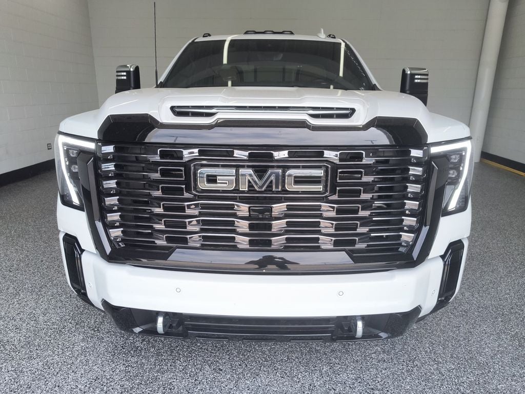 2025 GMC Sierra 2500HD Denali Ultimate