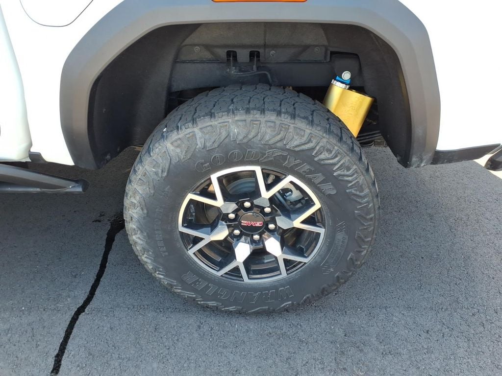 2024 GMC Canyon AT4X
