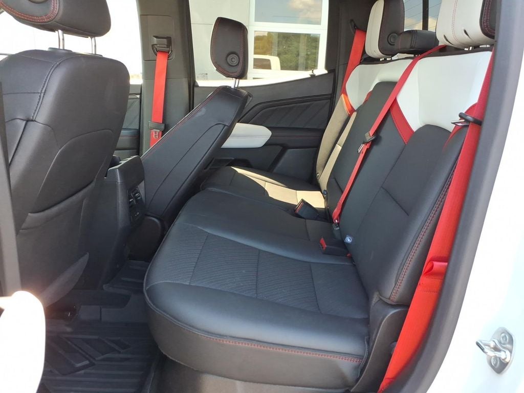 2024 GMC Canyon AT4X