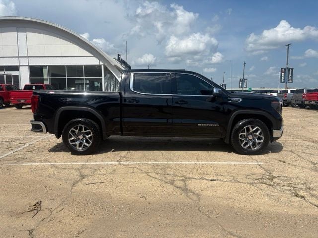 2025 GMC Sierra 1500 SLE
