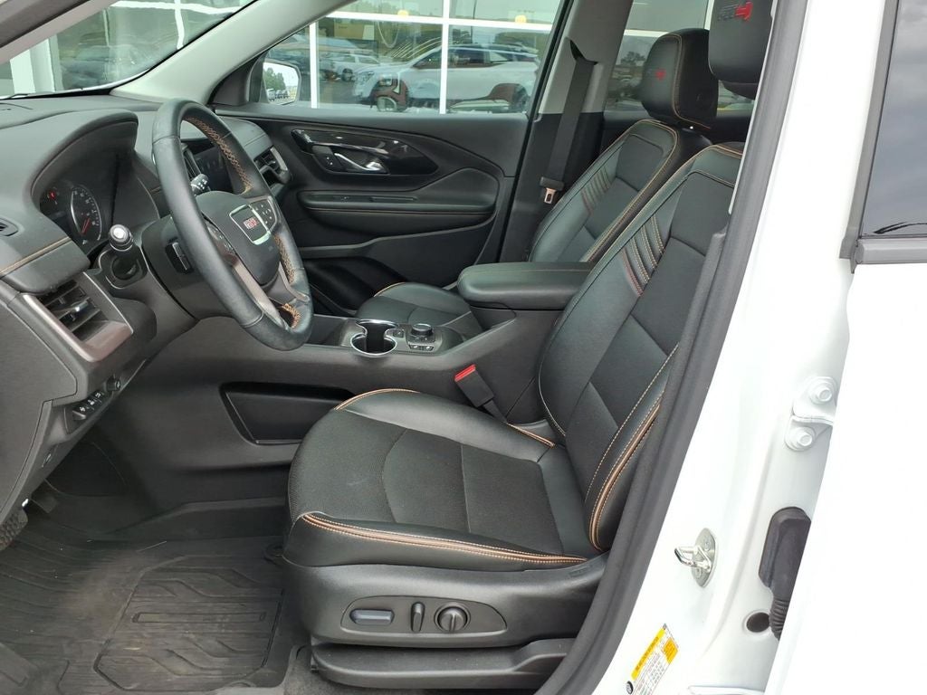 2024 GMC Terrain AT4