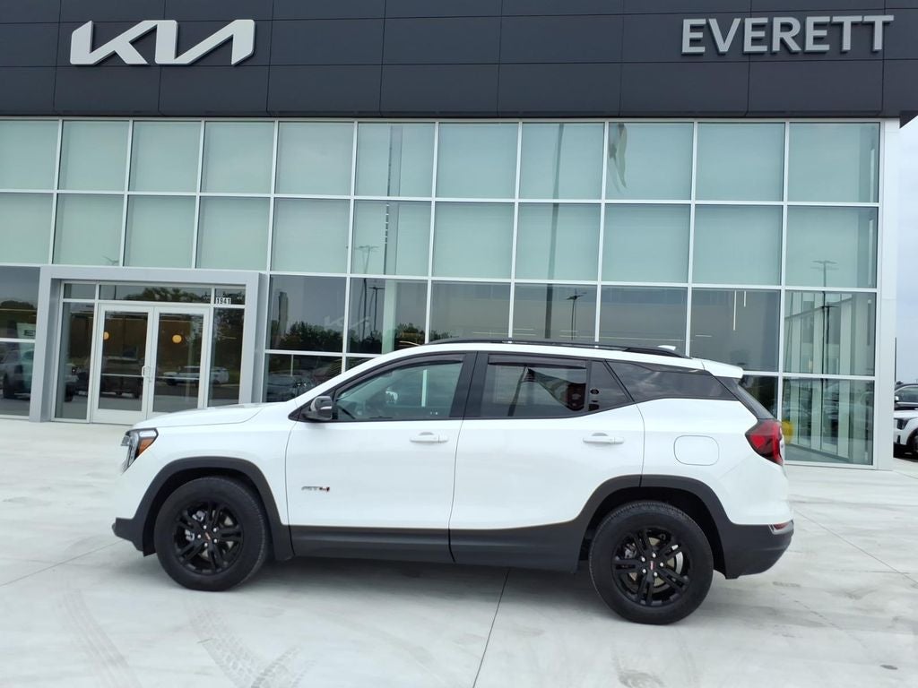 2024 GMC Terrain AT4