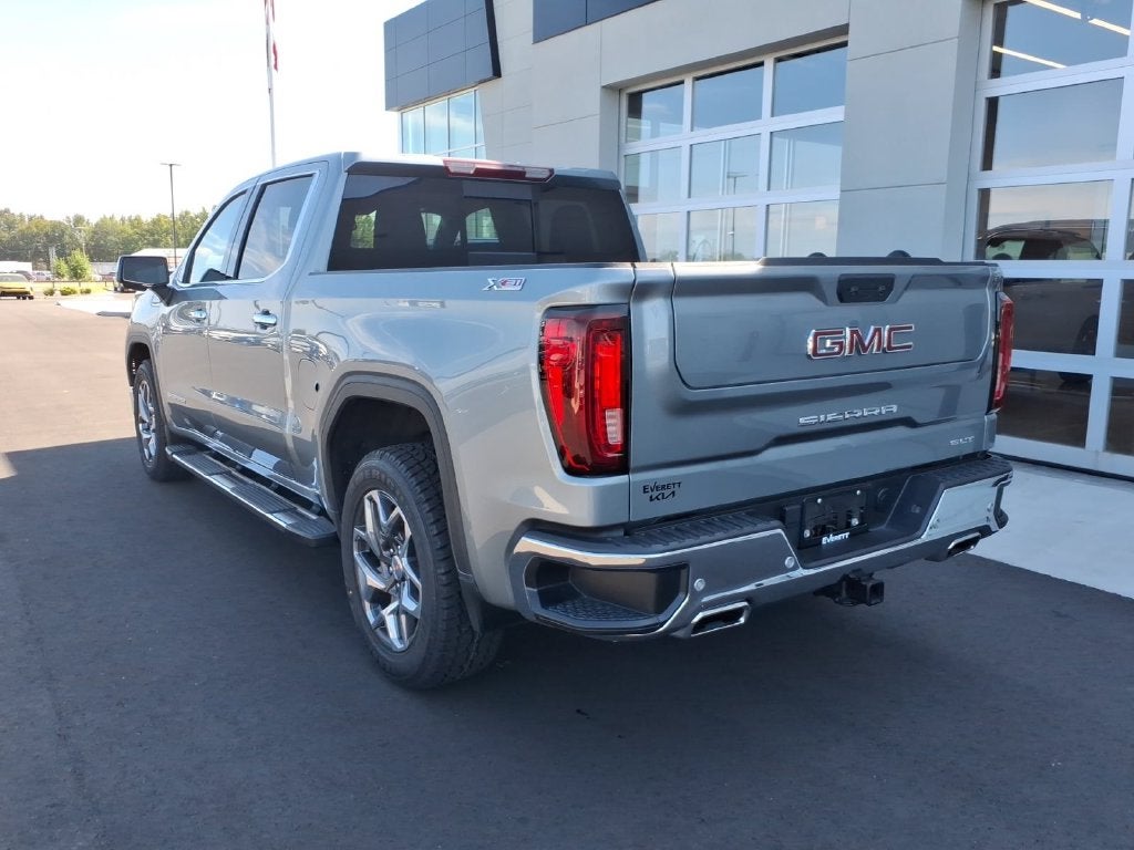 2024 GMC Sierra 1500 SLT