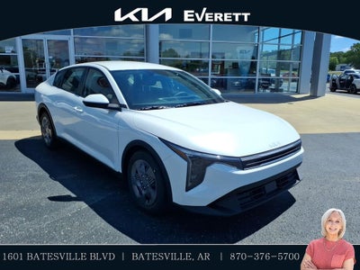 2026 Kia K4 LXS