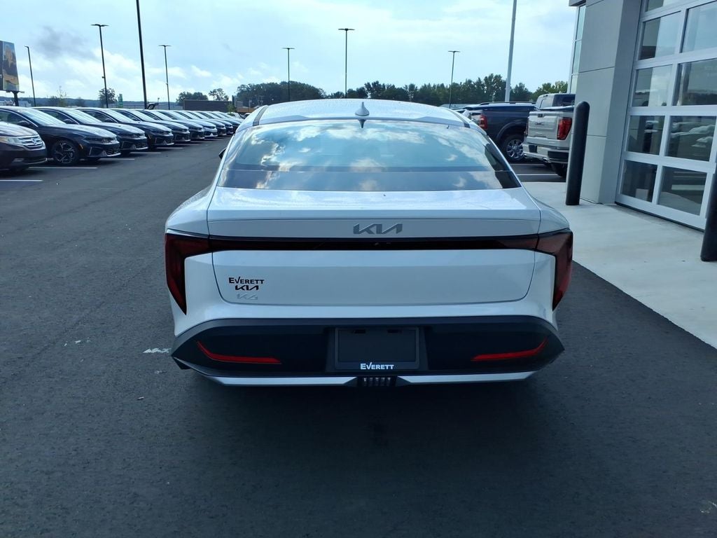 2026 Kia K4 LXS