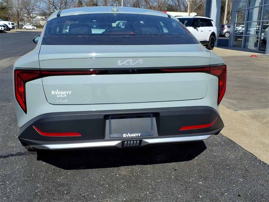2026 Kia K4 LXS