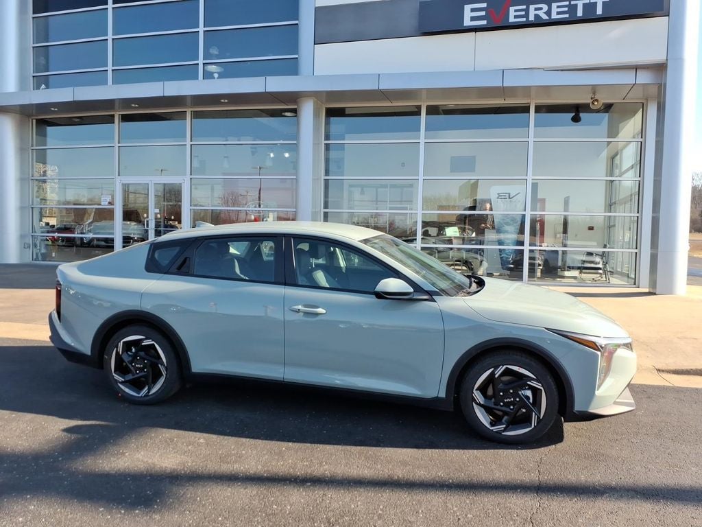 2026 Kia K4 EX