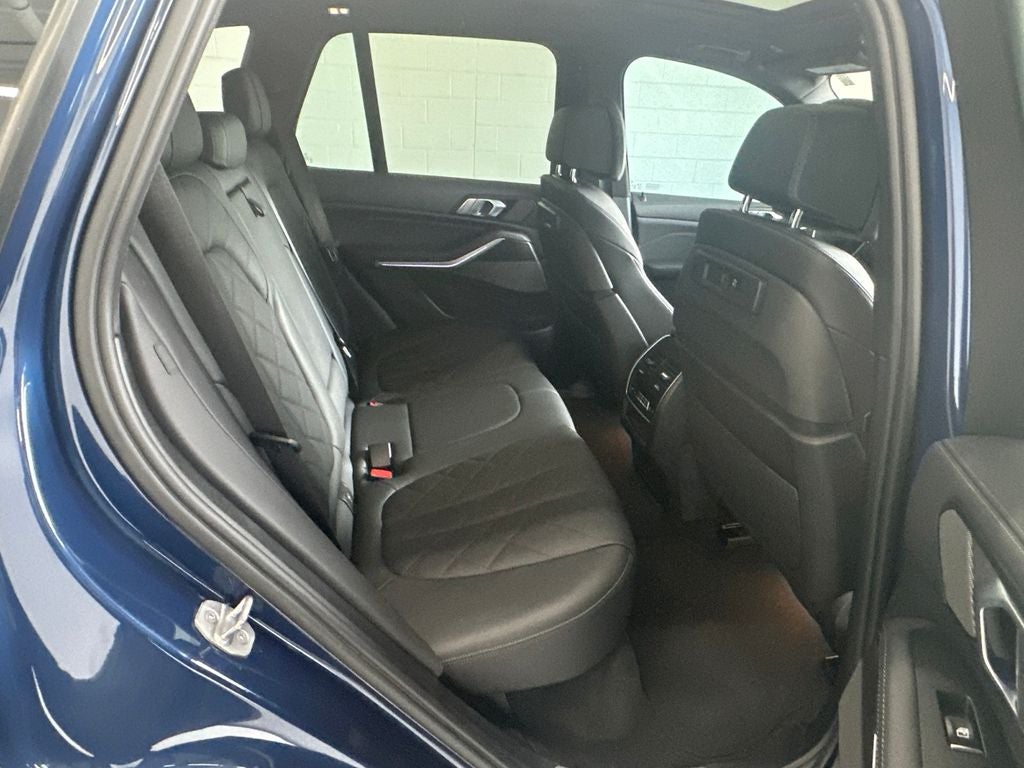 2023 BMW X5 M50i