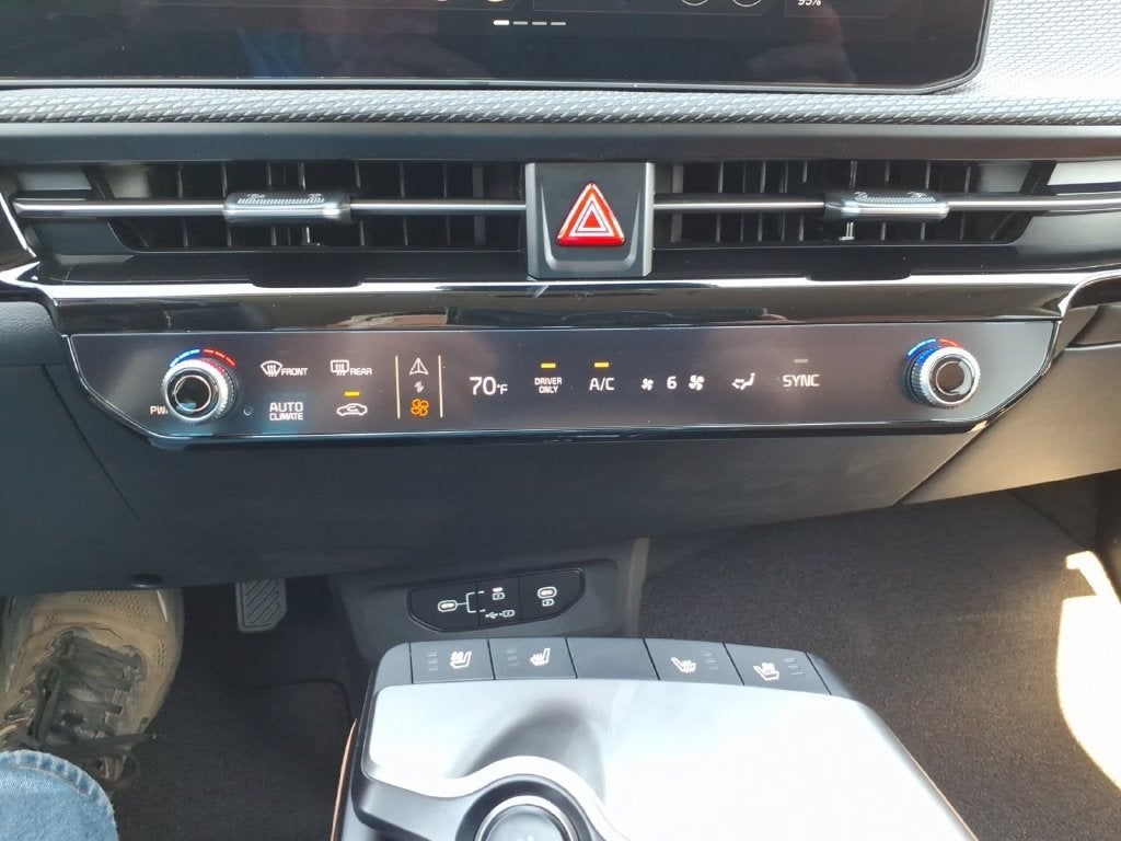 2026 Kia EV6 Wind