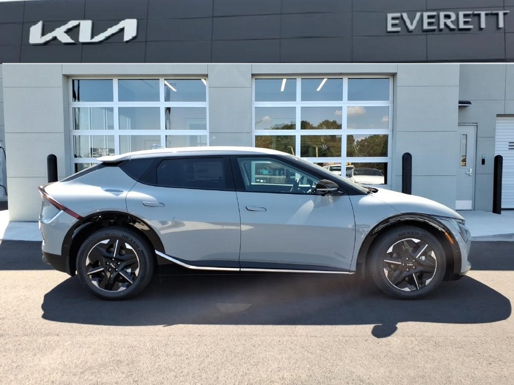 2026 Kia EV6 Wind