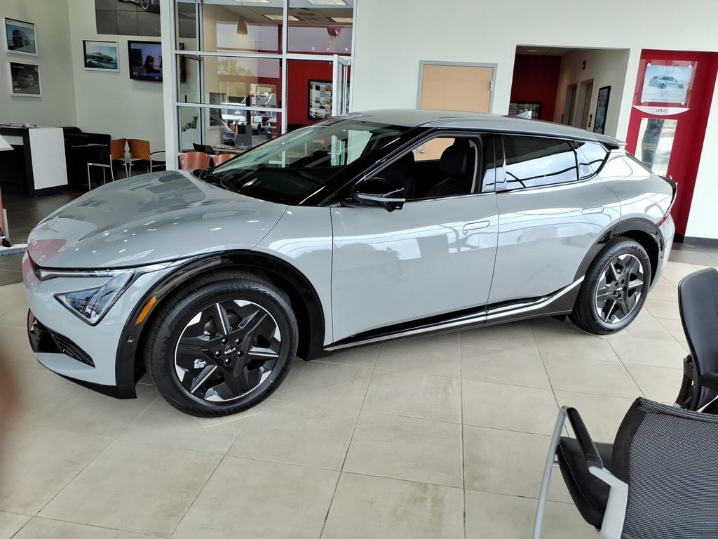 2026 Kia EV6 Light
