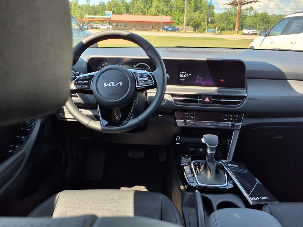 2025 Kia Seltos EX