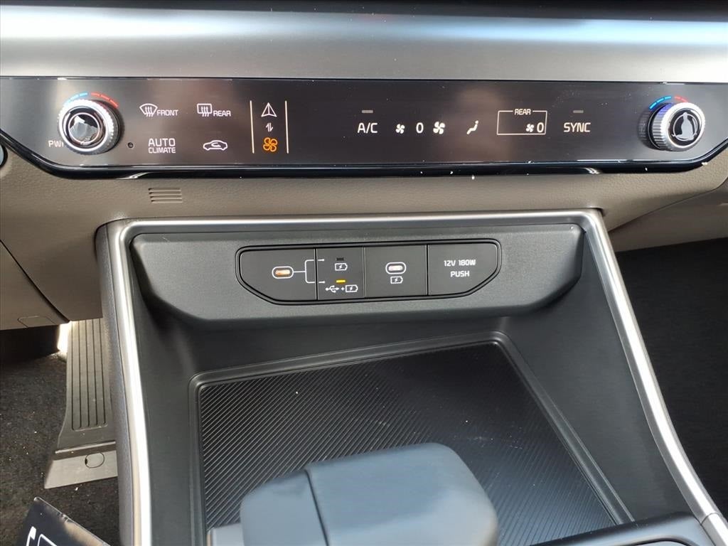 2026 Kia Carnival LXS