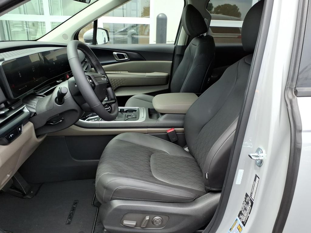 2027 Kia Carnival LXS