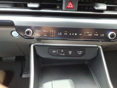 2027 Kia Carnival LXS