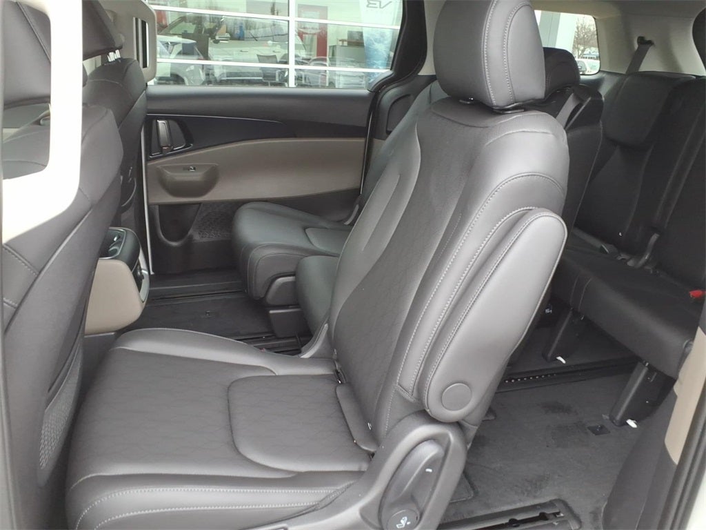 2026 Kia Carnival Hybrid LXS