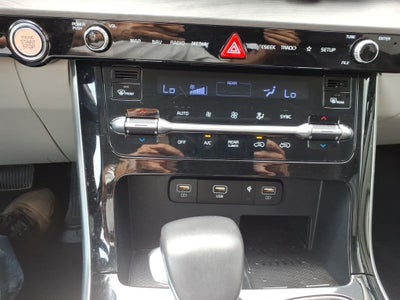 2024 Kia Carnival EX