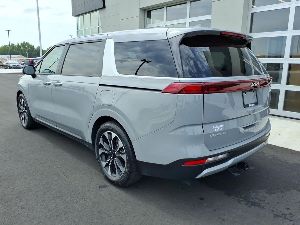 2024 Kia Carnival EX