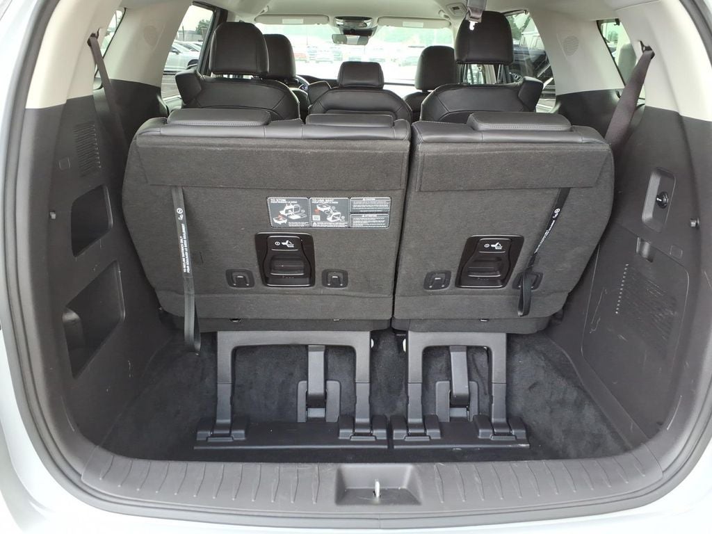2024 Kia Carnival EX