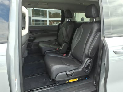 2027 Kia Carnival Hybrid EX