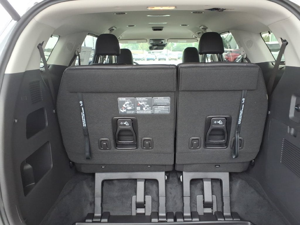 2027 Kia Carnival Hybrid EX