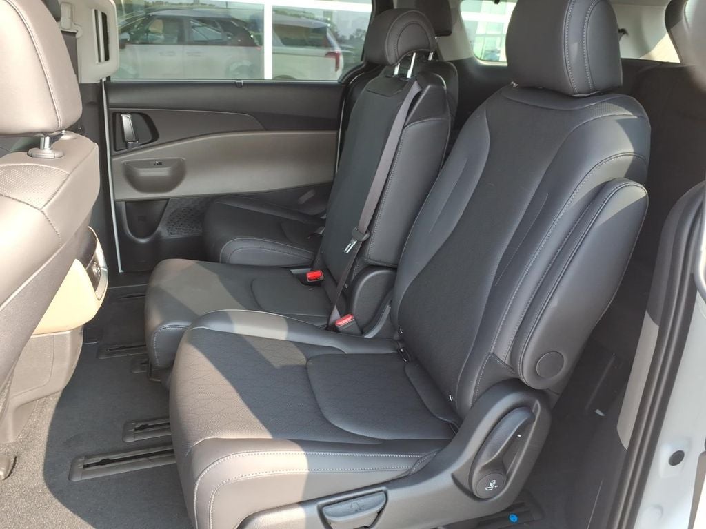 2027 Kia Carnival Hybrid EX