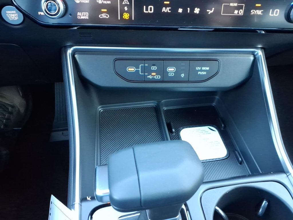2026 Kia Carnival Base