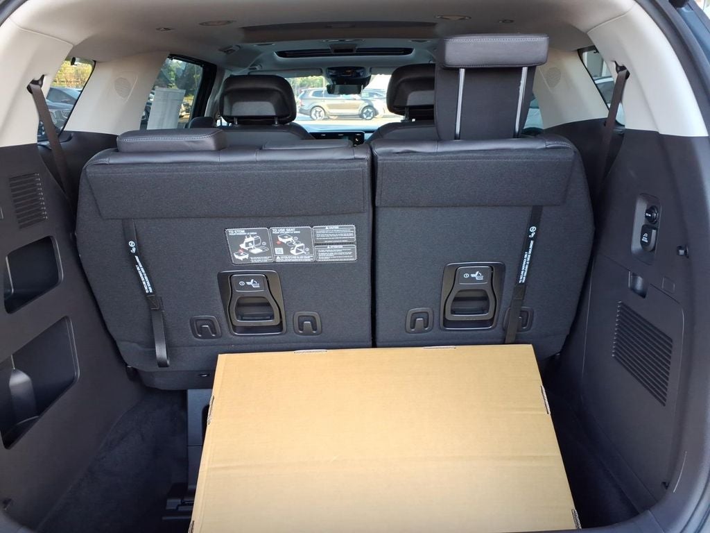 2026 Kia Carnival Base