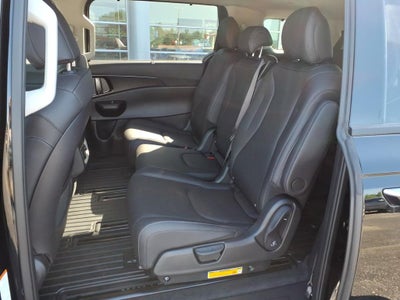 2026 Kia Carnival Base
