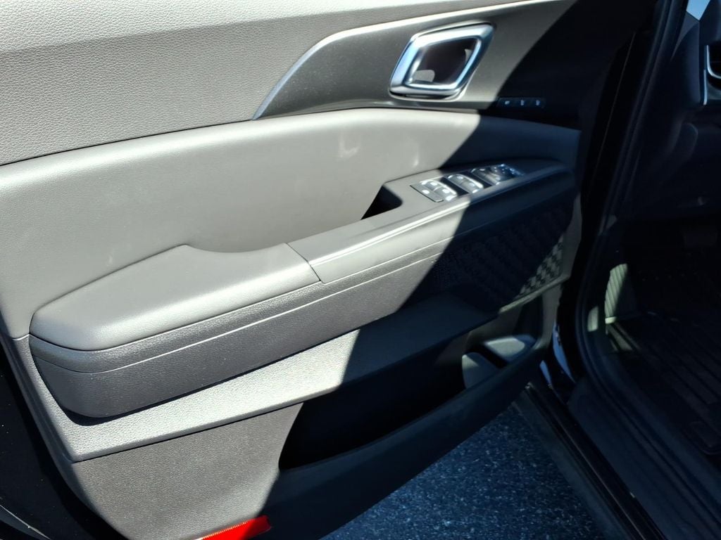 2026 Kia Carnival Base