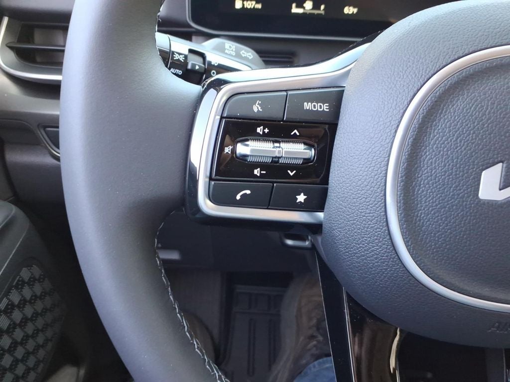2026 Kia Carnival Base