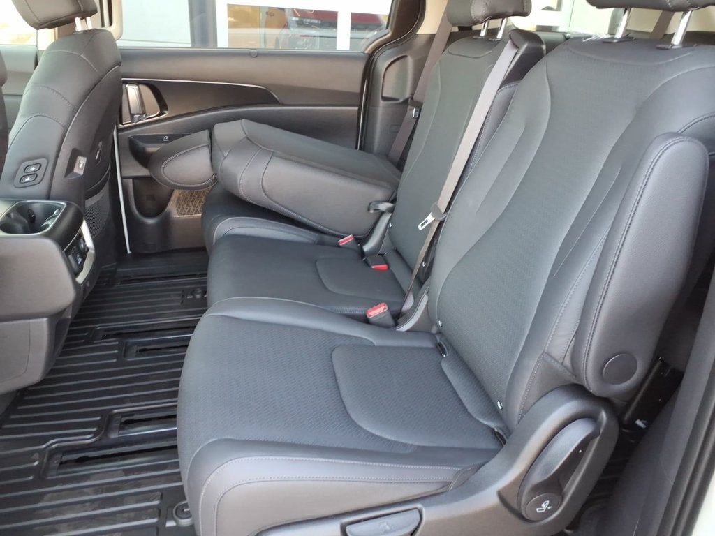 2027 Kia Carnival SX Prestige