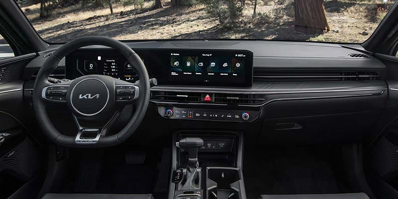 2026 Kia K5 safety features in Batesville AR including Blind-Spot Collision-Avoidance Assist and Rear Cross-Traffic Collision-Avoidance Assist