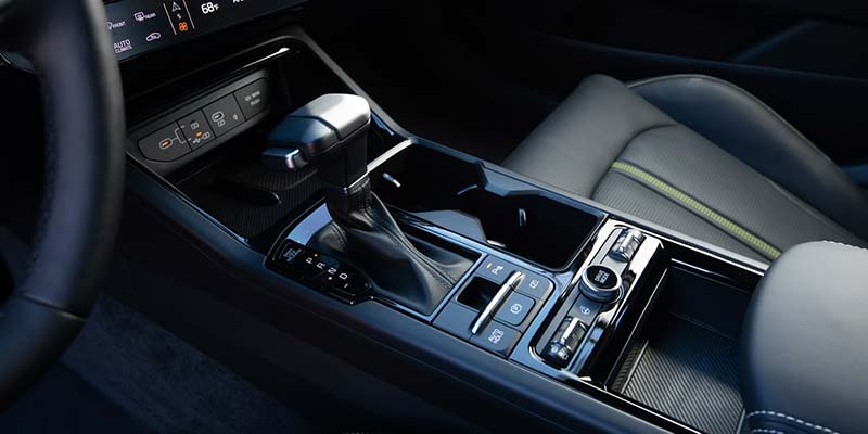 2026 Kia K5 advanced technology in Batesville AR with 24-inch panoramic infotainment display, wireless Apple CarPlay, and Android Auto