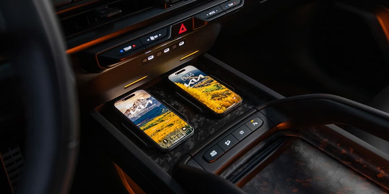 The wireless charging system in the 2027 Kia Telluride, perfect for teen drivers in Searcy, AR